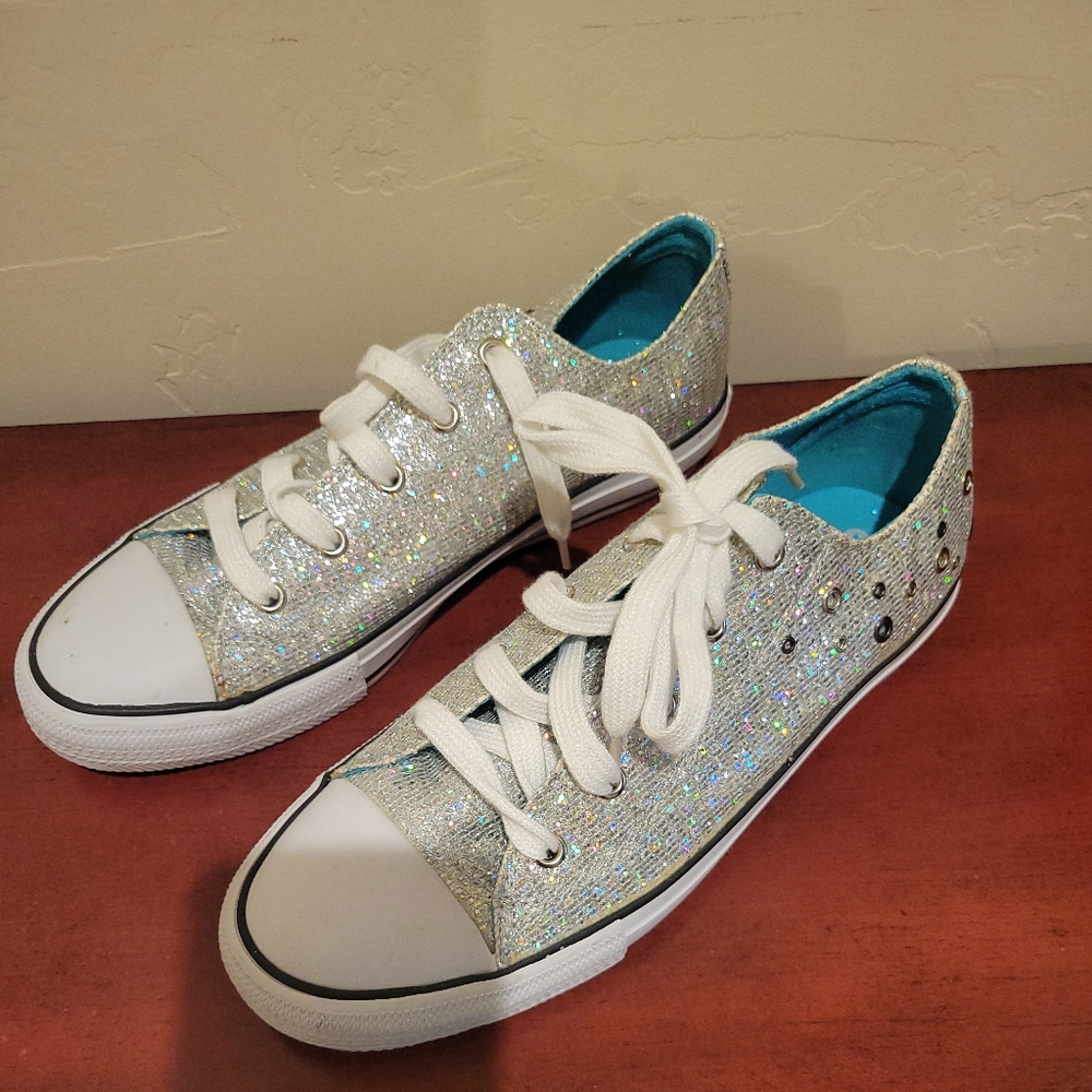 New- Airwalk Bling Silver Athletic Shoes 8.5 M